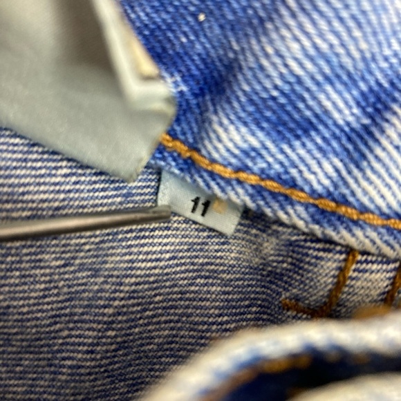 Vintage Rio by Stephen Mardon Jean Shorts - Picture 10 of 11